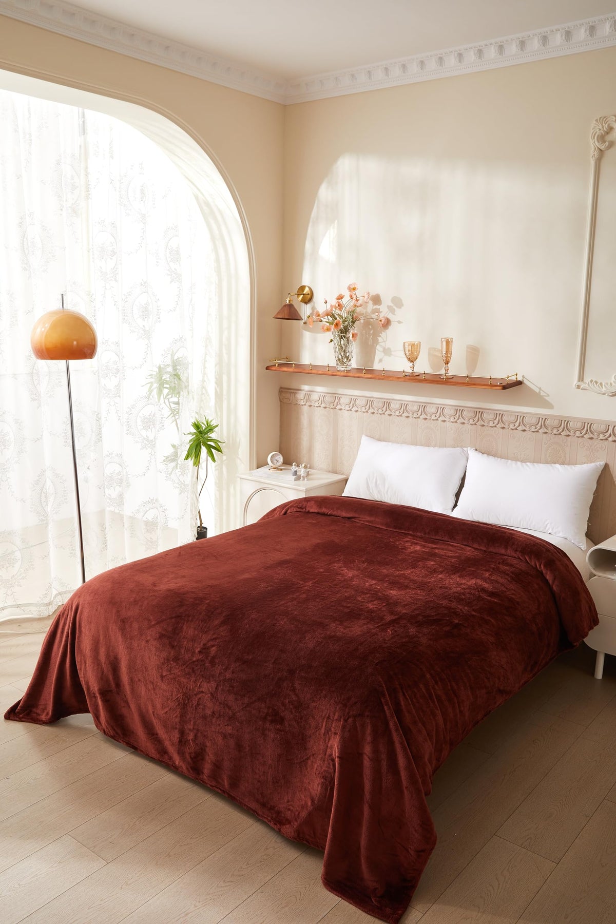 Luxury Mink Fleece Throw Blanket – Soft & Cosy