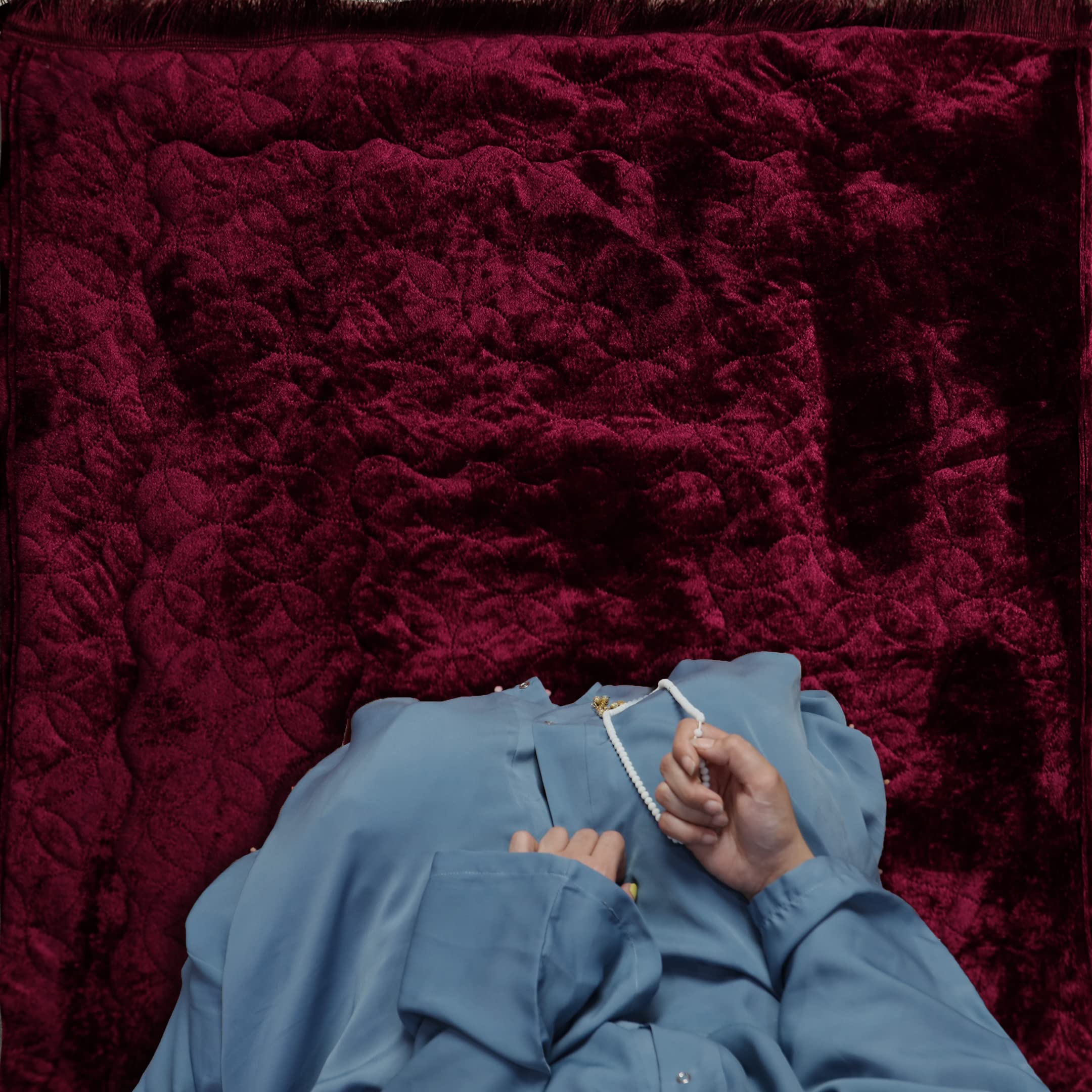 Luxury Crushed Velvet Prayer Rug