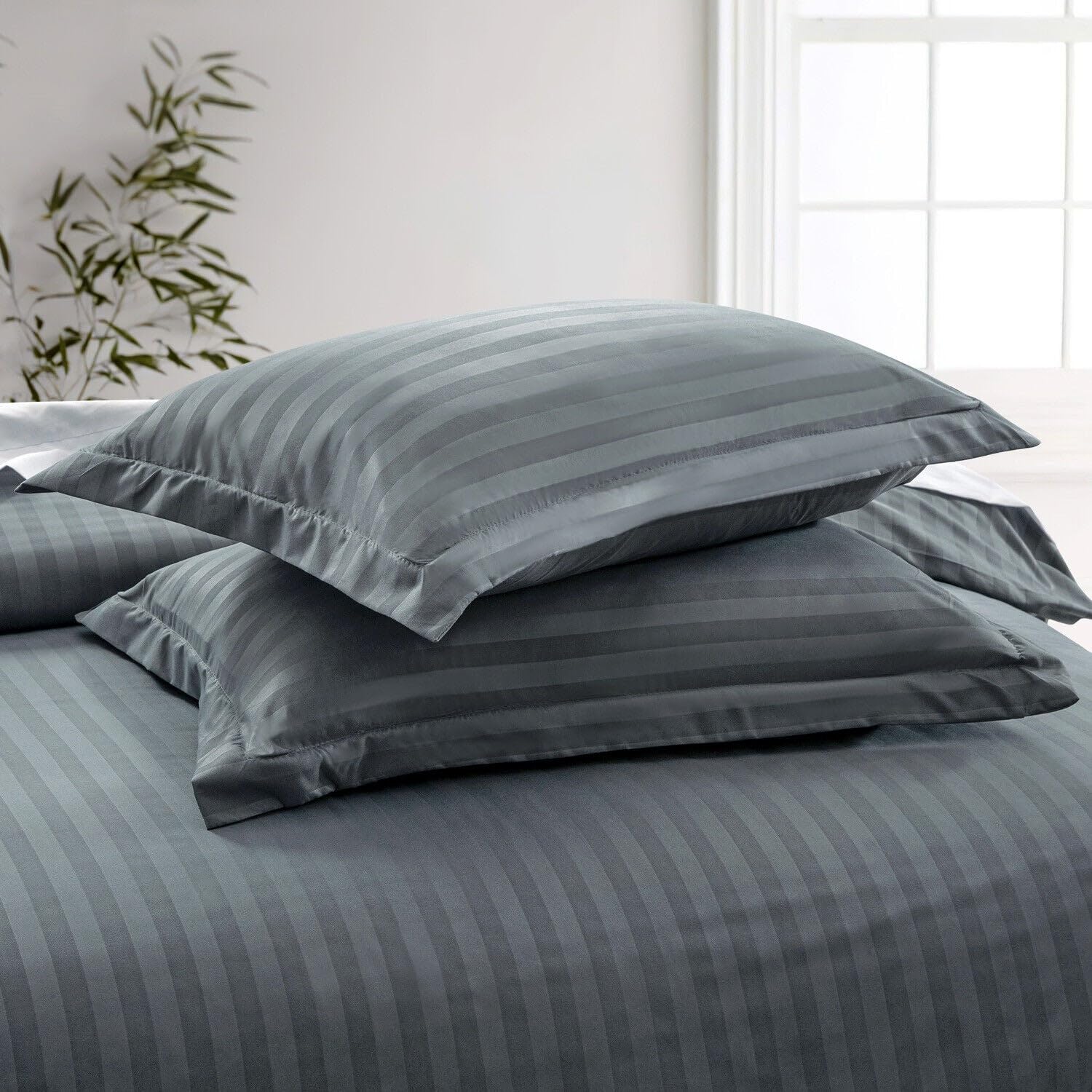Opulent Living Duvet Cover Set With Pillowcases, Soft Egyptian Cotton Microfiber Bedding Set, Striped Quilt Cover Set, Breathable Easy Care Bedding