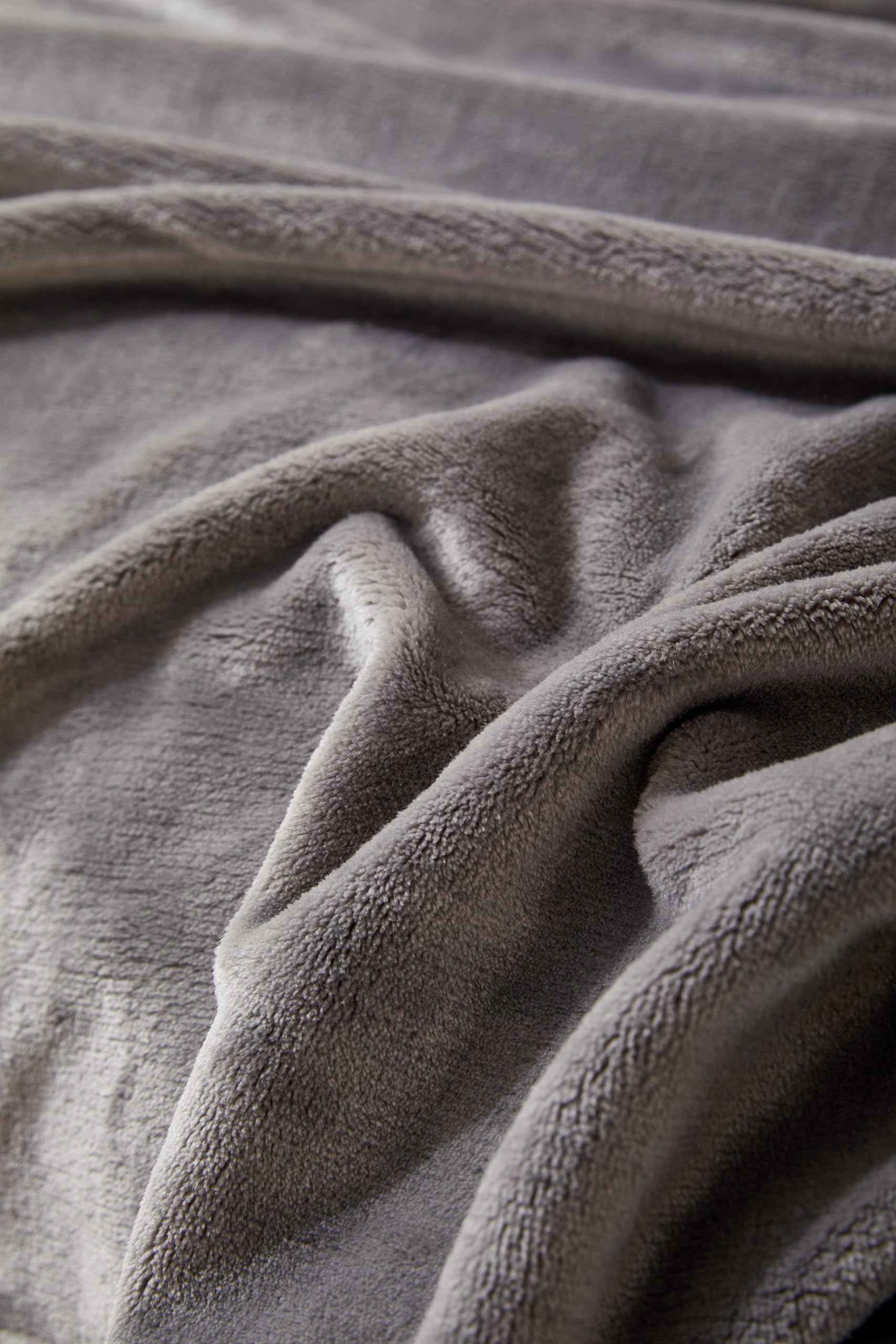 OpulentDreams Mink Fleece Blanket Throw for Beds, Sofas, and Travel - Soft, Warm and Fluffy Comfort (Silver, Double (150 x 200 cm)) - Opulent Dreams