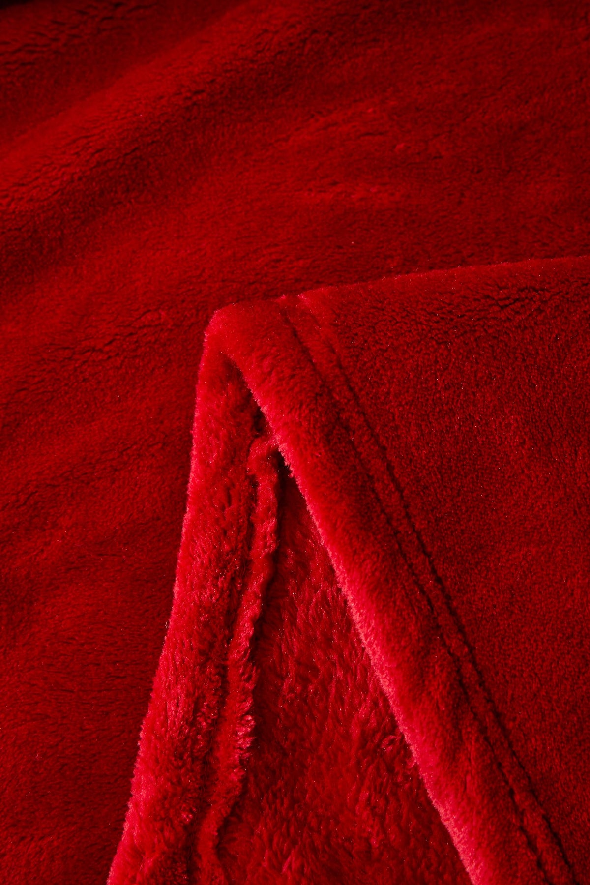 Luxury Mink Fleece Throw Blanket – Soft & Cosy