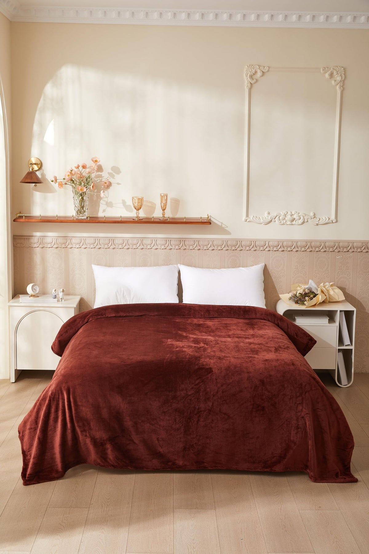 Luxury Mink Fleece Throw Blanket – Soft & Cosy