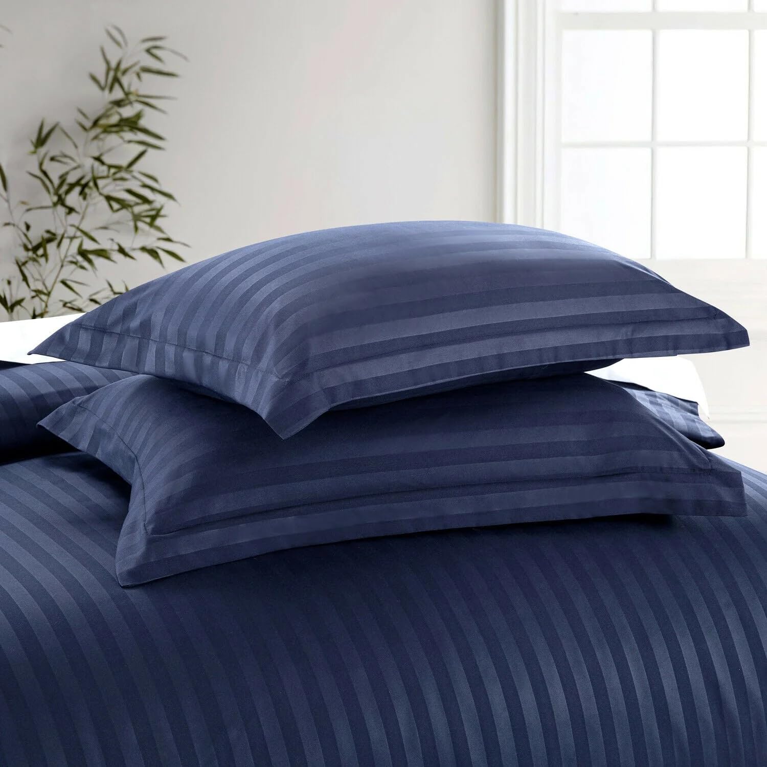 Opulent Living Duvet Cover Set With Pillowcases, Soft Egyptian Cotton Microfiber Bedding Set, Striped Quilt Cover Set, Breathable Easy Care Bedding